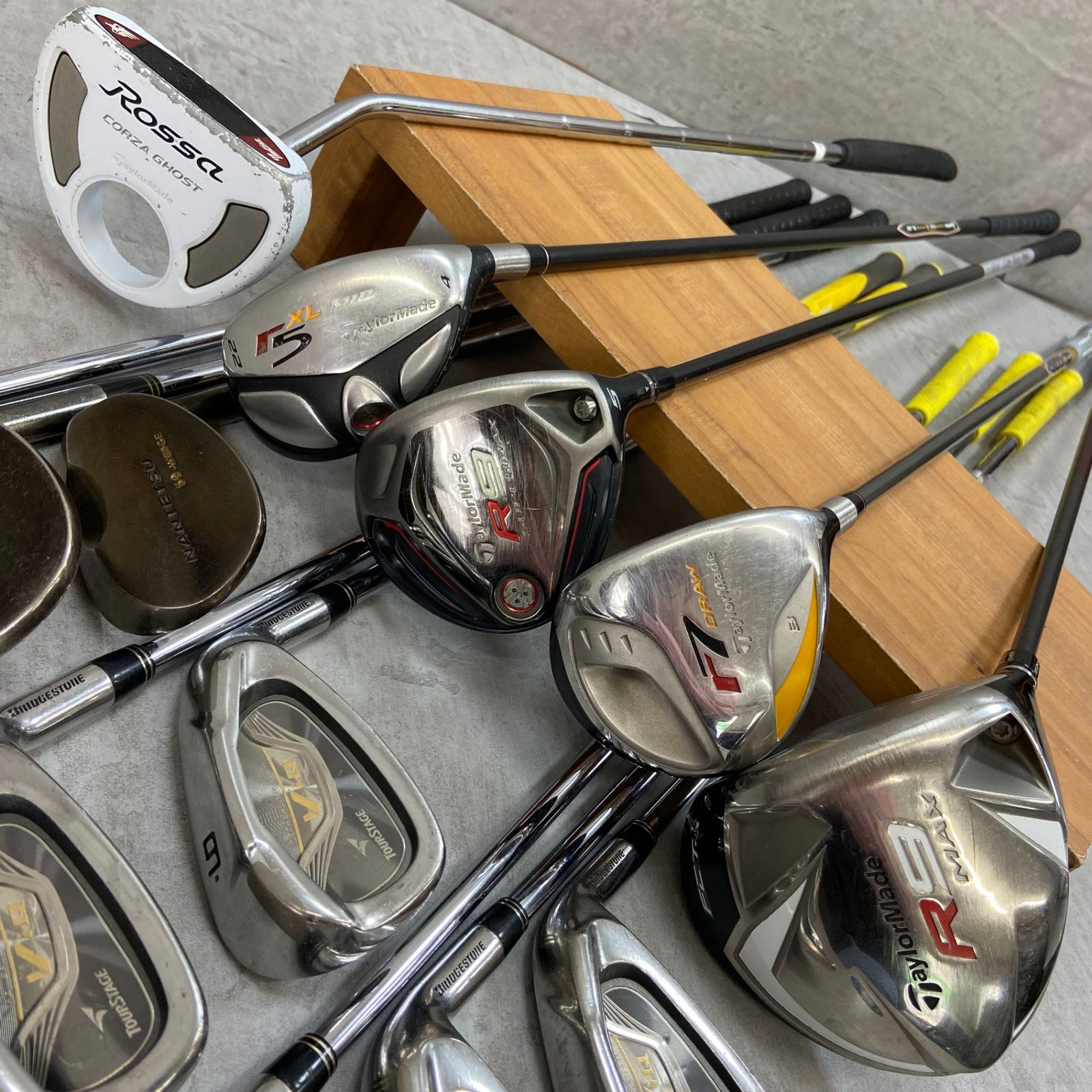 TaylorMade - TaylorMade　テーラーメイド　adidas　アディダス　メンズゴルフ13本セット　右利き用　キャディバッグ　ヘッドカバー　初心者おすすめ TaylorMade テーラーメイド adidas アディダス メンズゴルフ13本