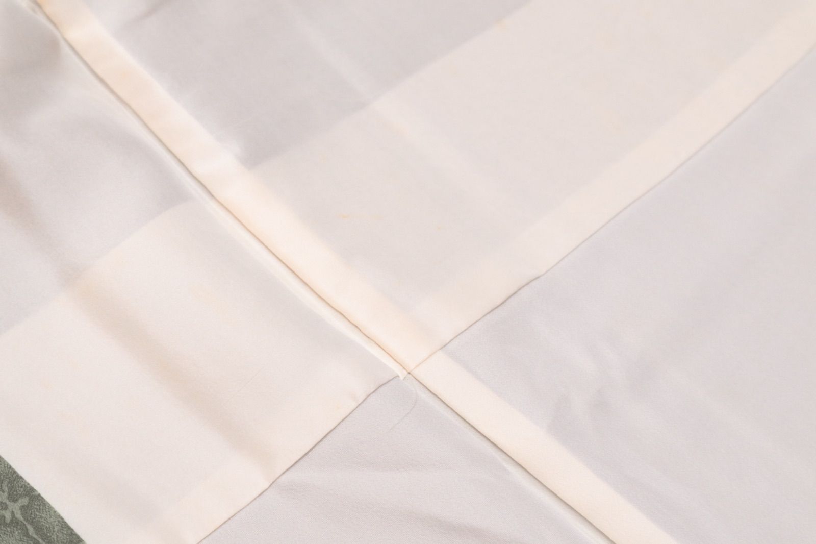 附下 岩井茶地道長ボカシ几帳に紐