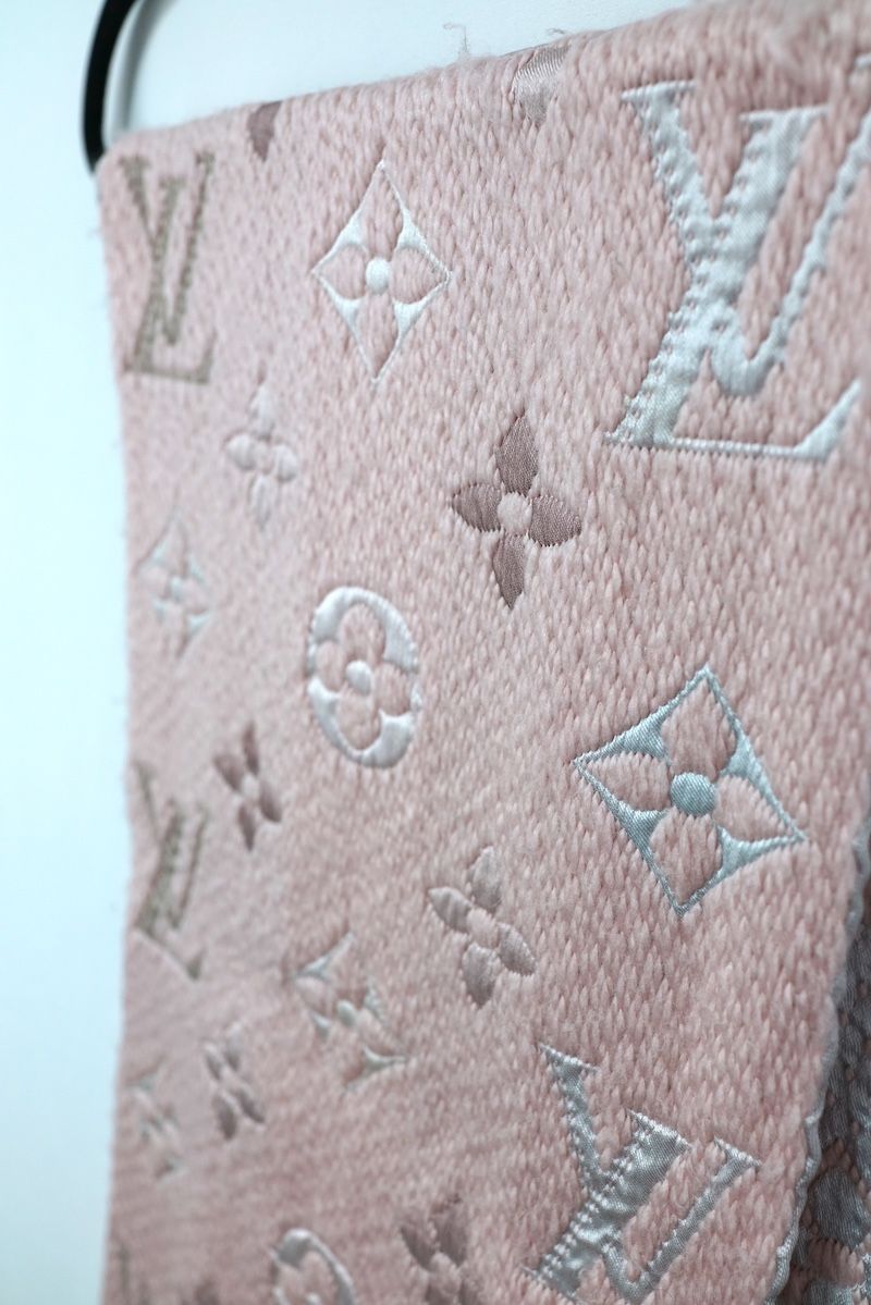 ルイヴィトン　ロゴマフラー 中古・古着通販】LOUIS VUITTON (ルイ ヴィトン) エシャルプ