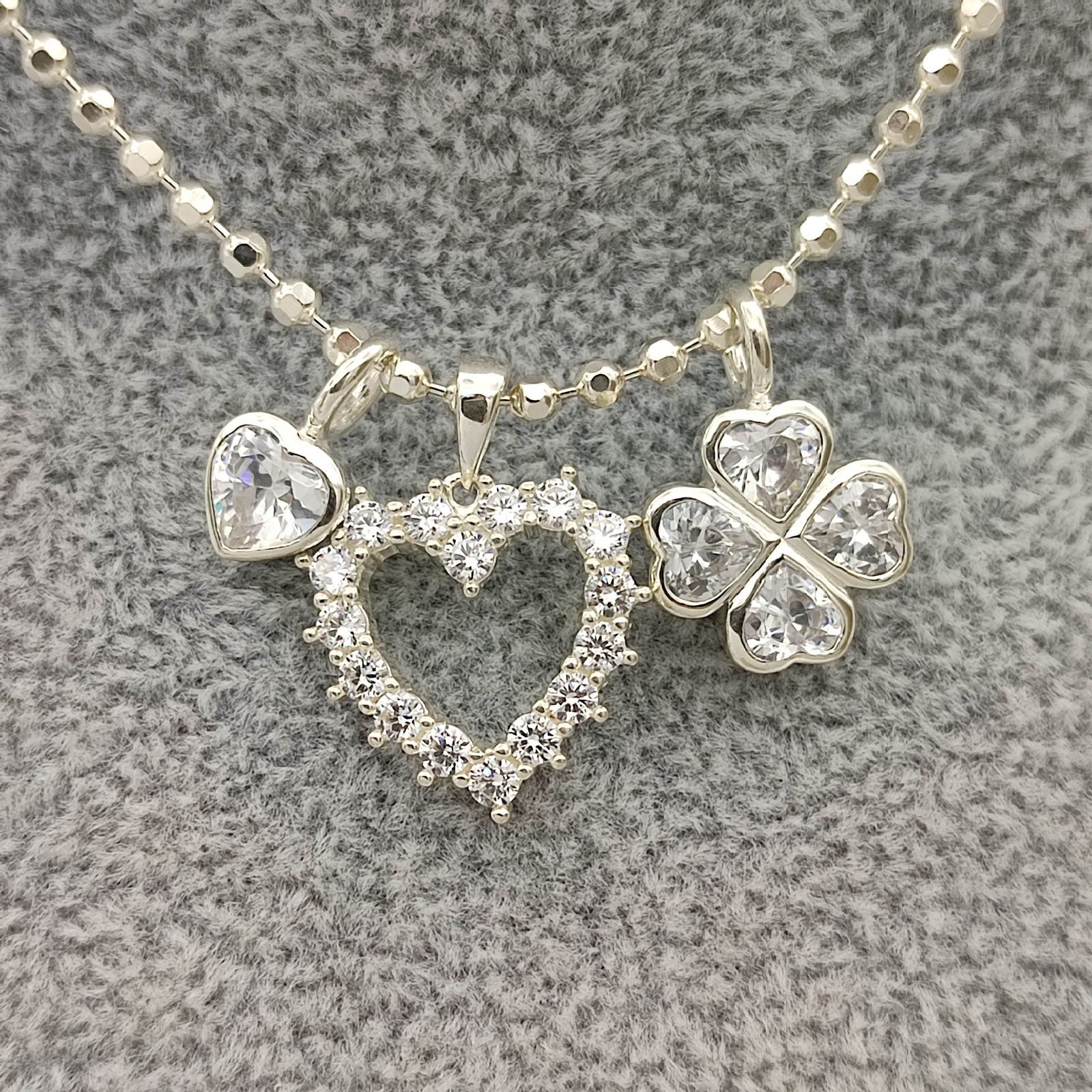 美品】Folli Follie フォリフォリ クローバーハートネックレス