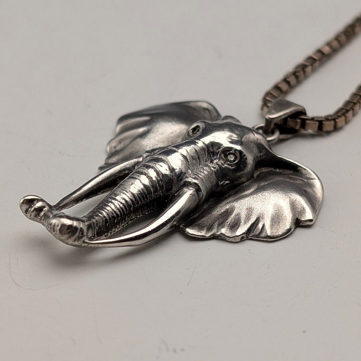 英国ヴィンテージ エレファントヘッド