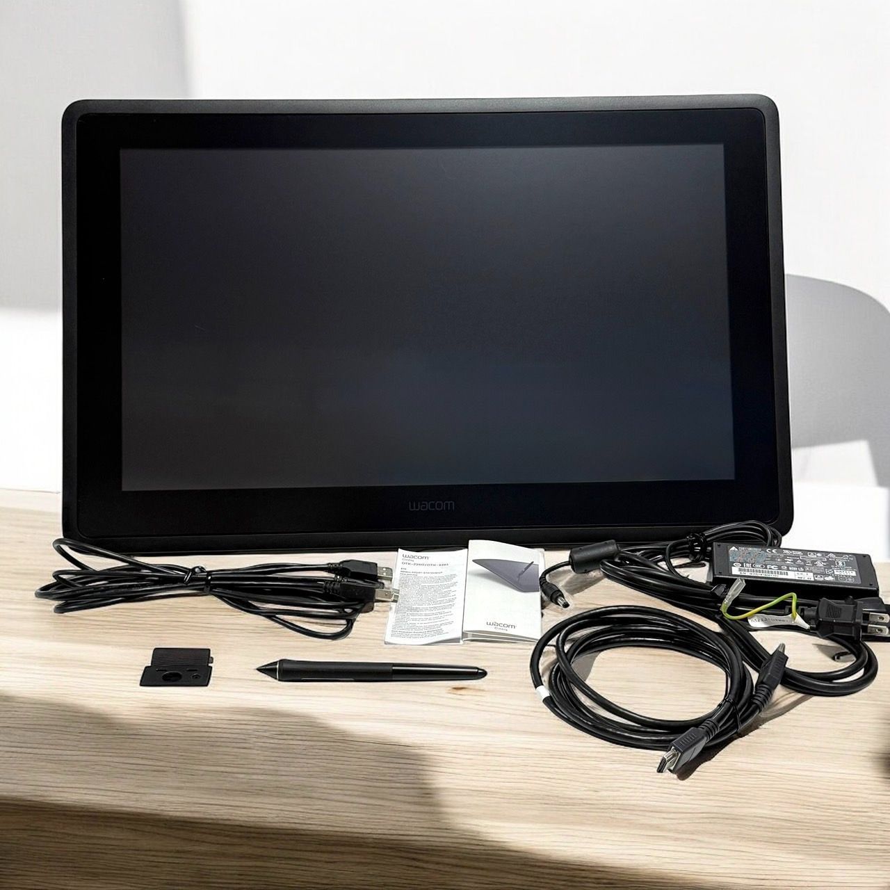 液晶タブレット 21.5型