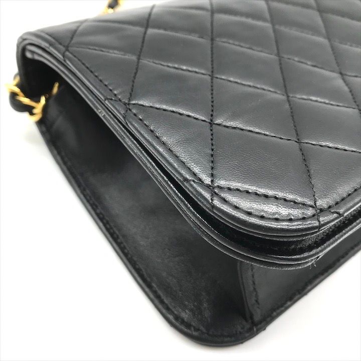 美品 CHANEL シャネル ココマーク プッシュロック マトラッセ  