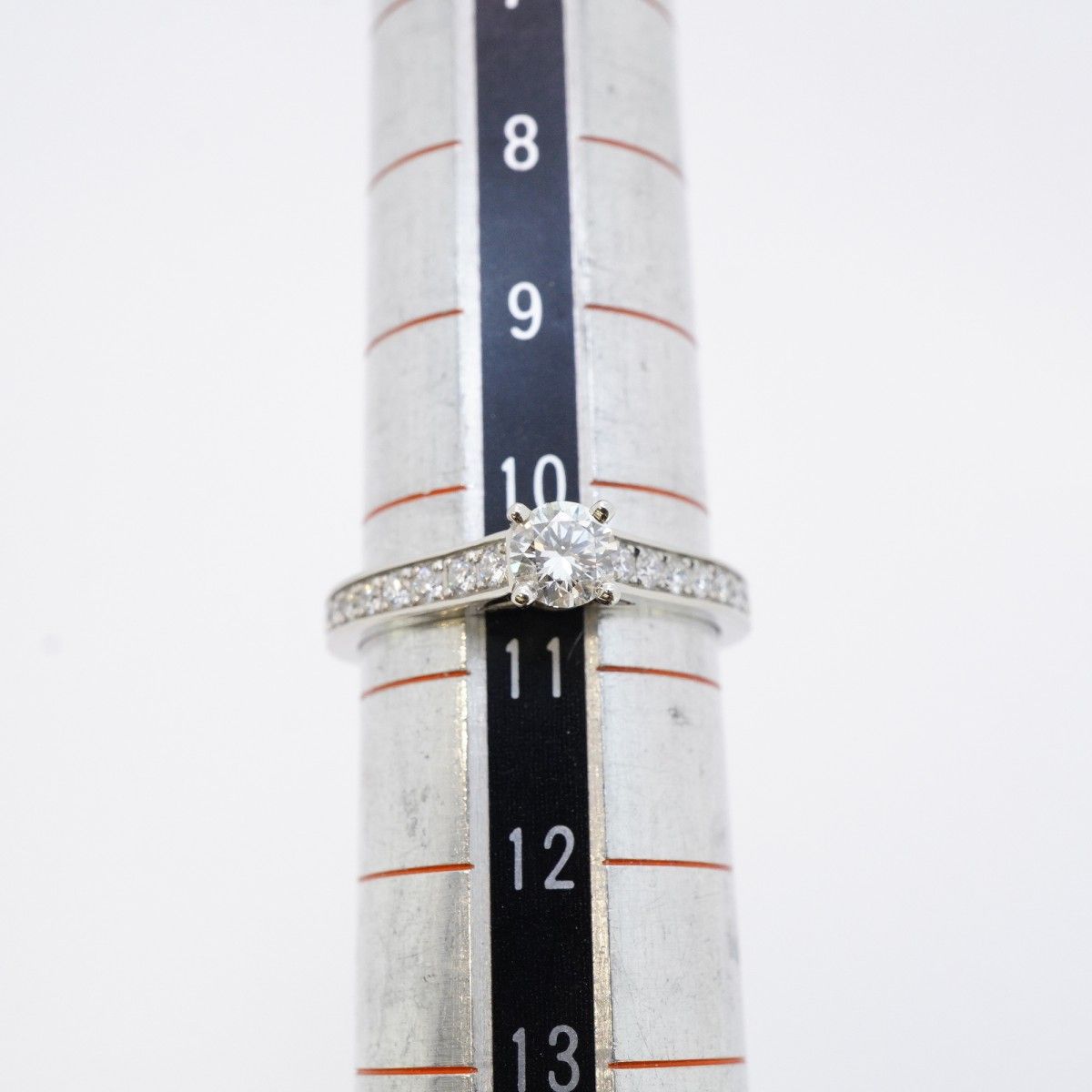 栄典 歴史 受章 瑞宝章（ずいほうしょう） 勲章 白十字 官公庁 青 黄