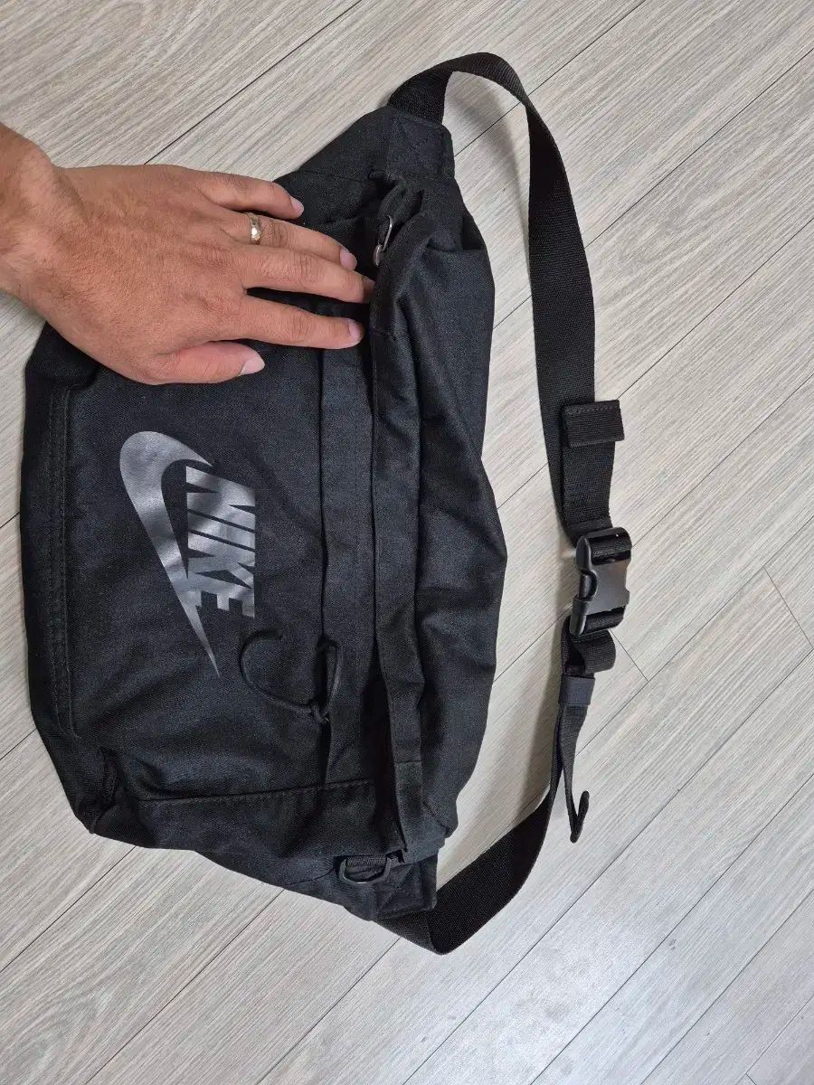 NIKE(ナイキ) テックヒップカラー