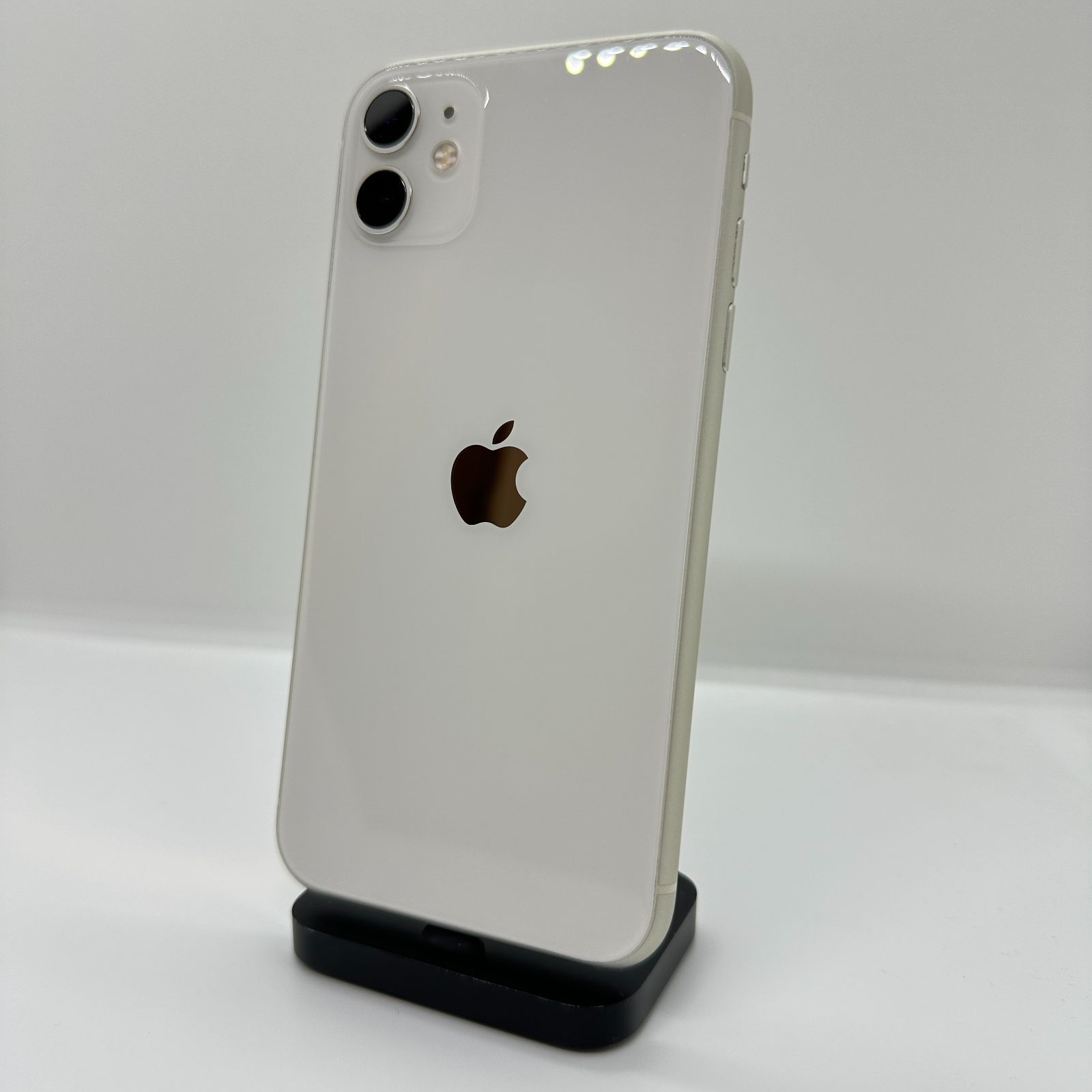 バッテリー新品】iPhone11 64GB【SIMロック解除済み】 - メルカリ