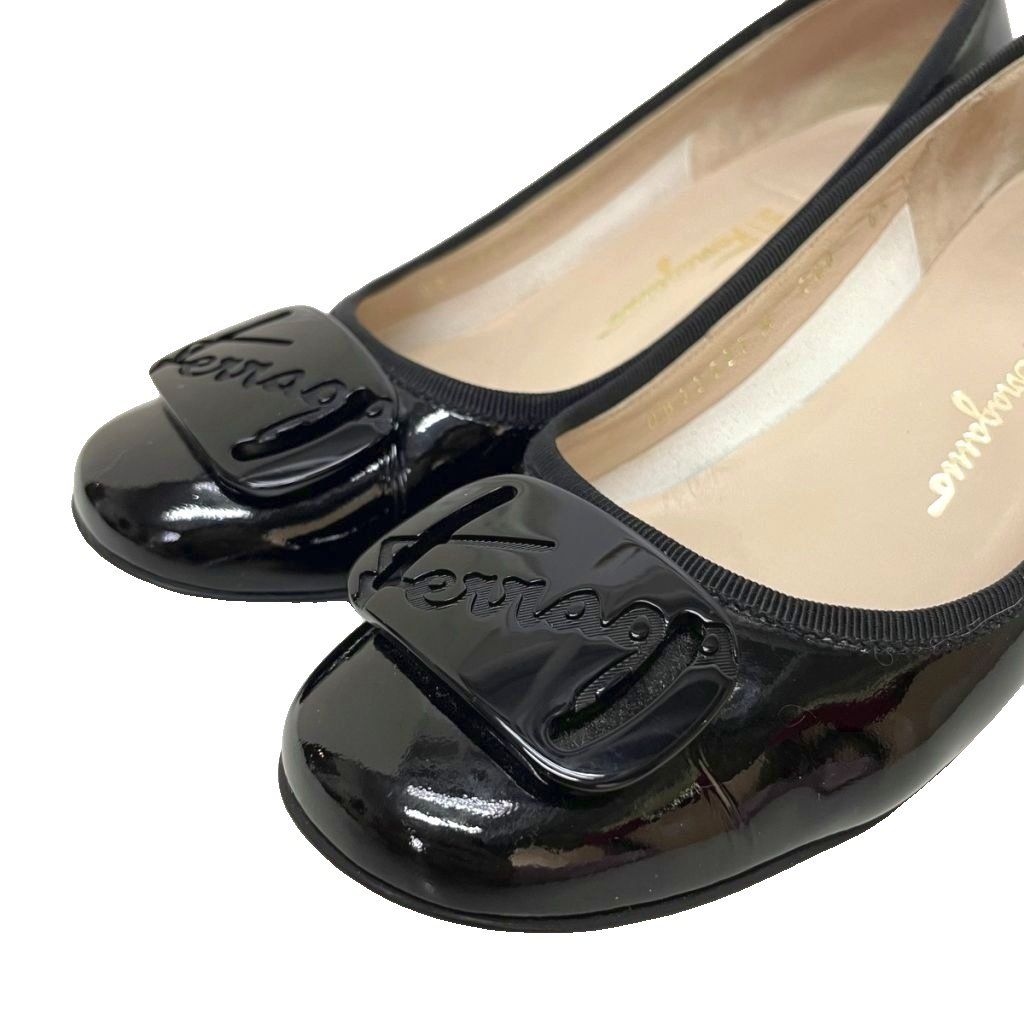 ローヒール ロゴプレート