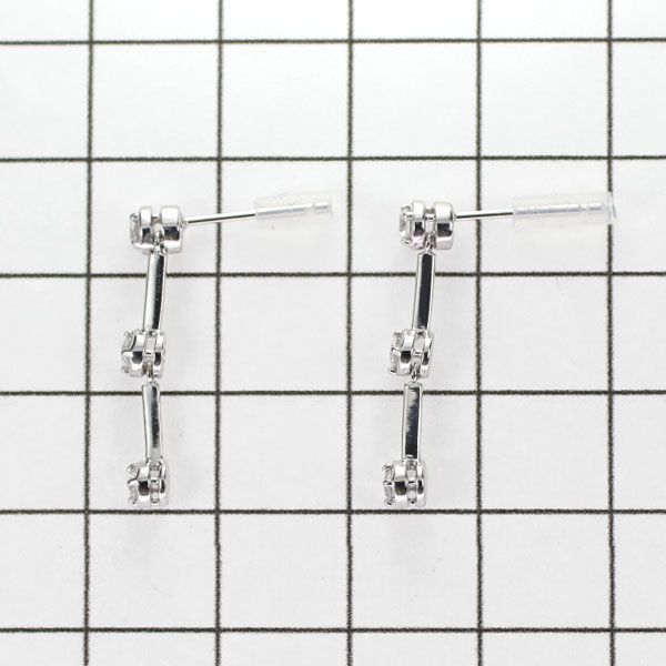 人気の福袋 半額SALE☆ 新品、未使用 K18WG ダイヤモンド ピアス 0.30