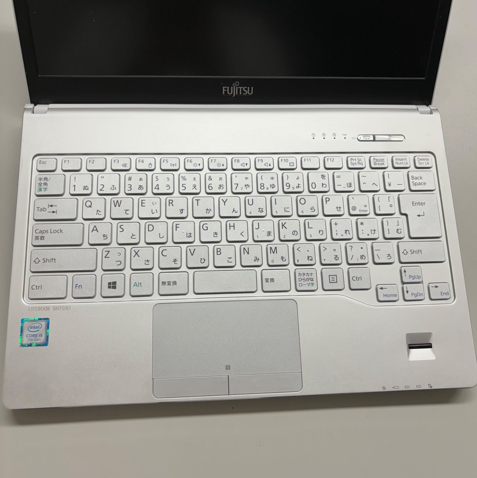 富士通 LIFEBOOK SH75/B1 13.3方ワイド 型名 FMVS75B1W - メルカリ