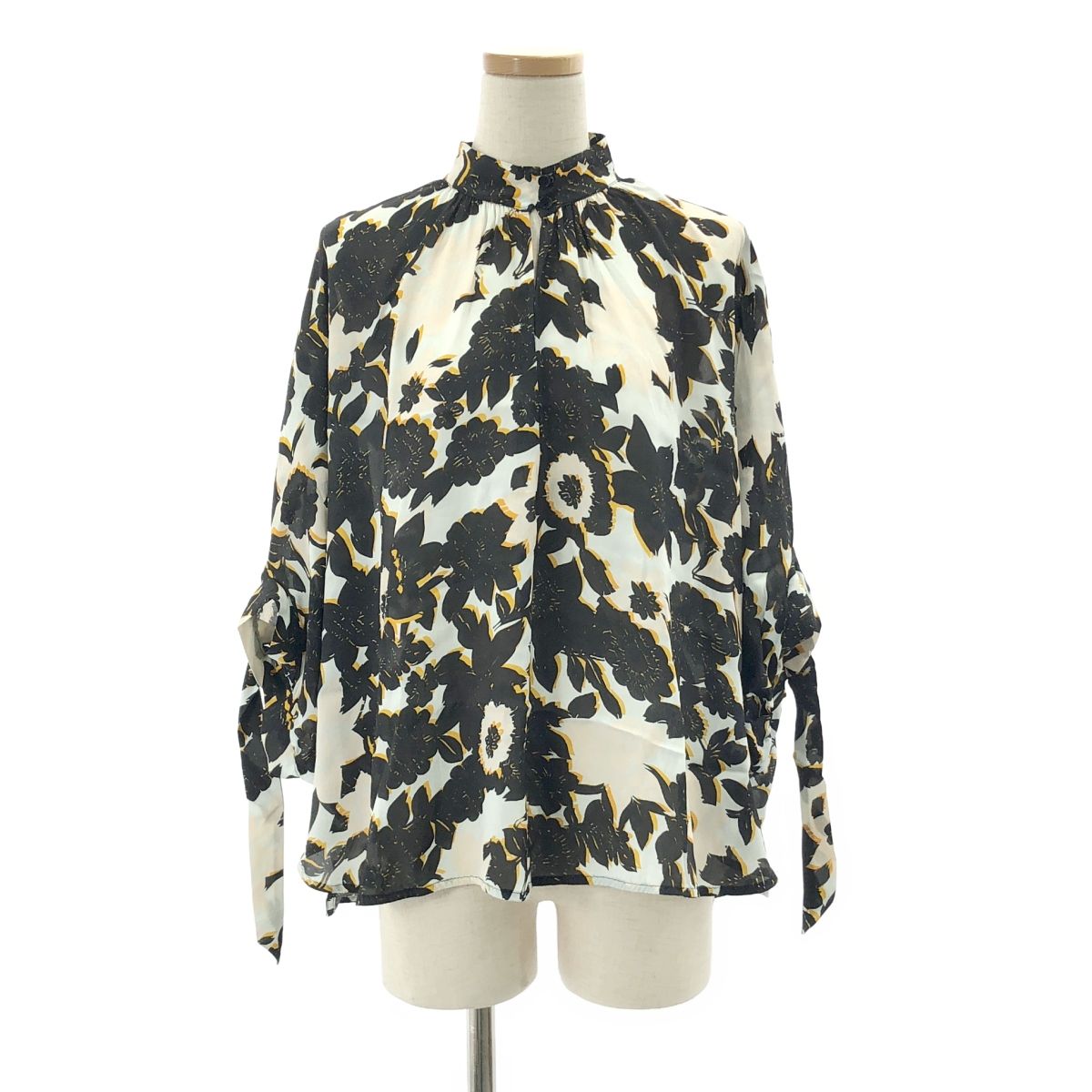 christian wijnants フラワープリント長袖トップス S 新品⭐︎ 別注】Christian Wijnants×TOMORROWLAND