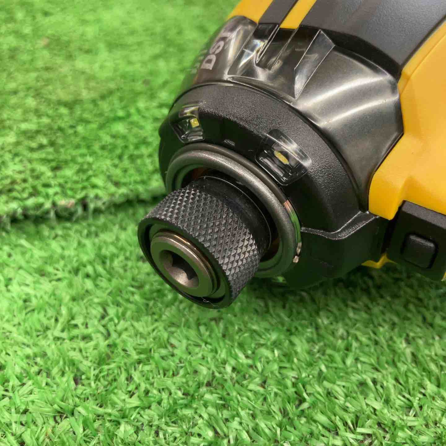 コードレスインパクトドライバー