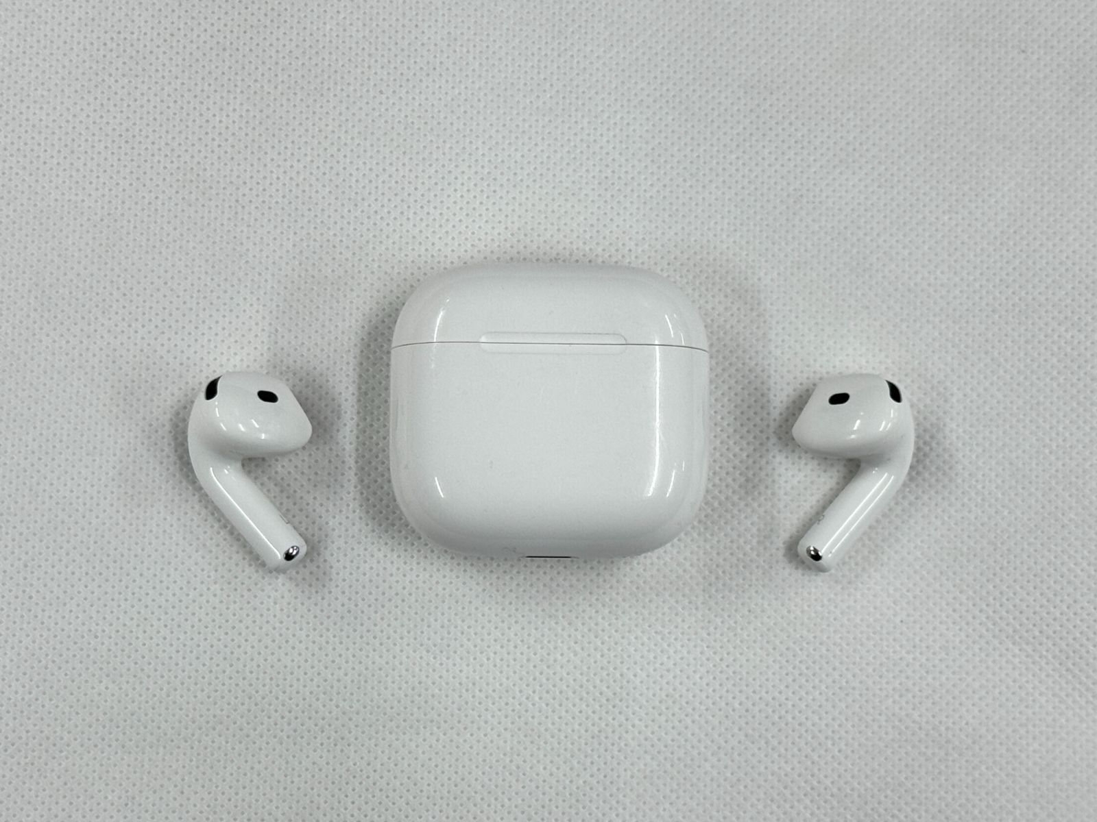 品 AirPods 4 アクティブノイズキャンセリング搭載モデル MXP93J|A 管理番号 W102333