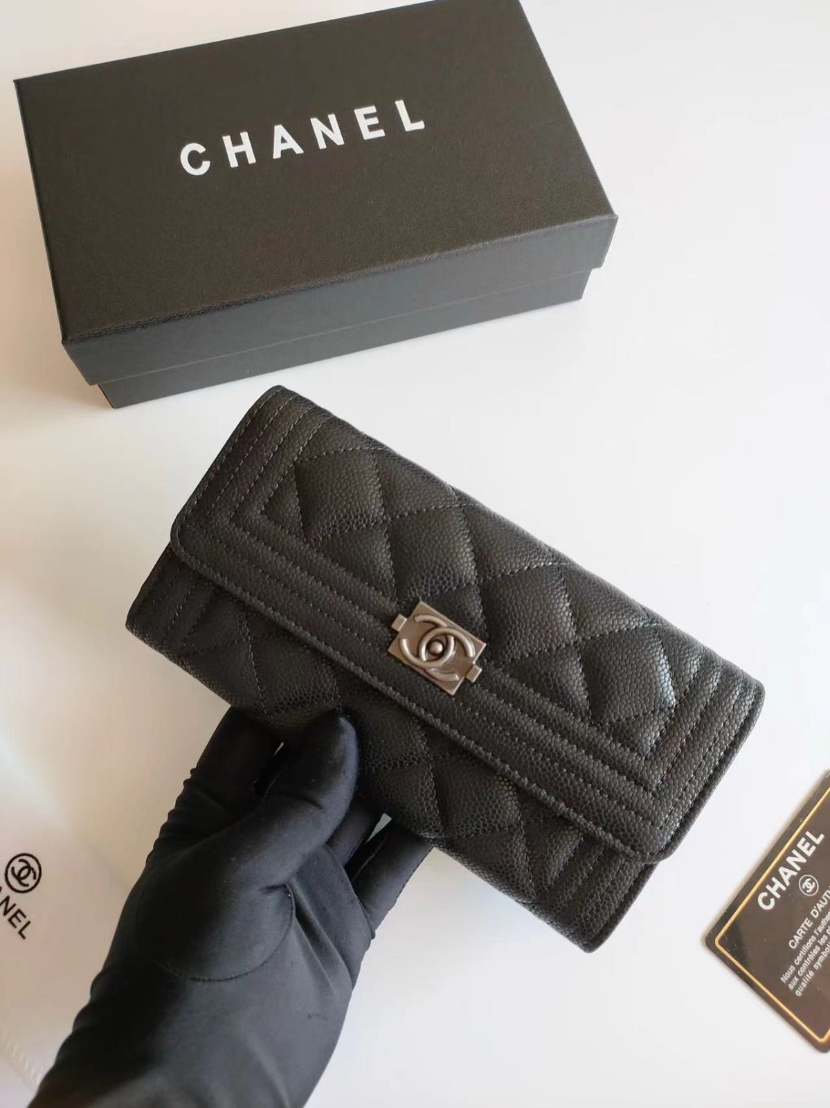 シャネル CHANEL ボーイシャネル 長財布