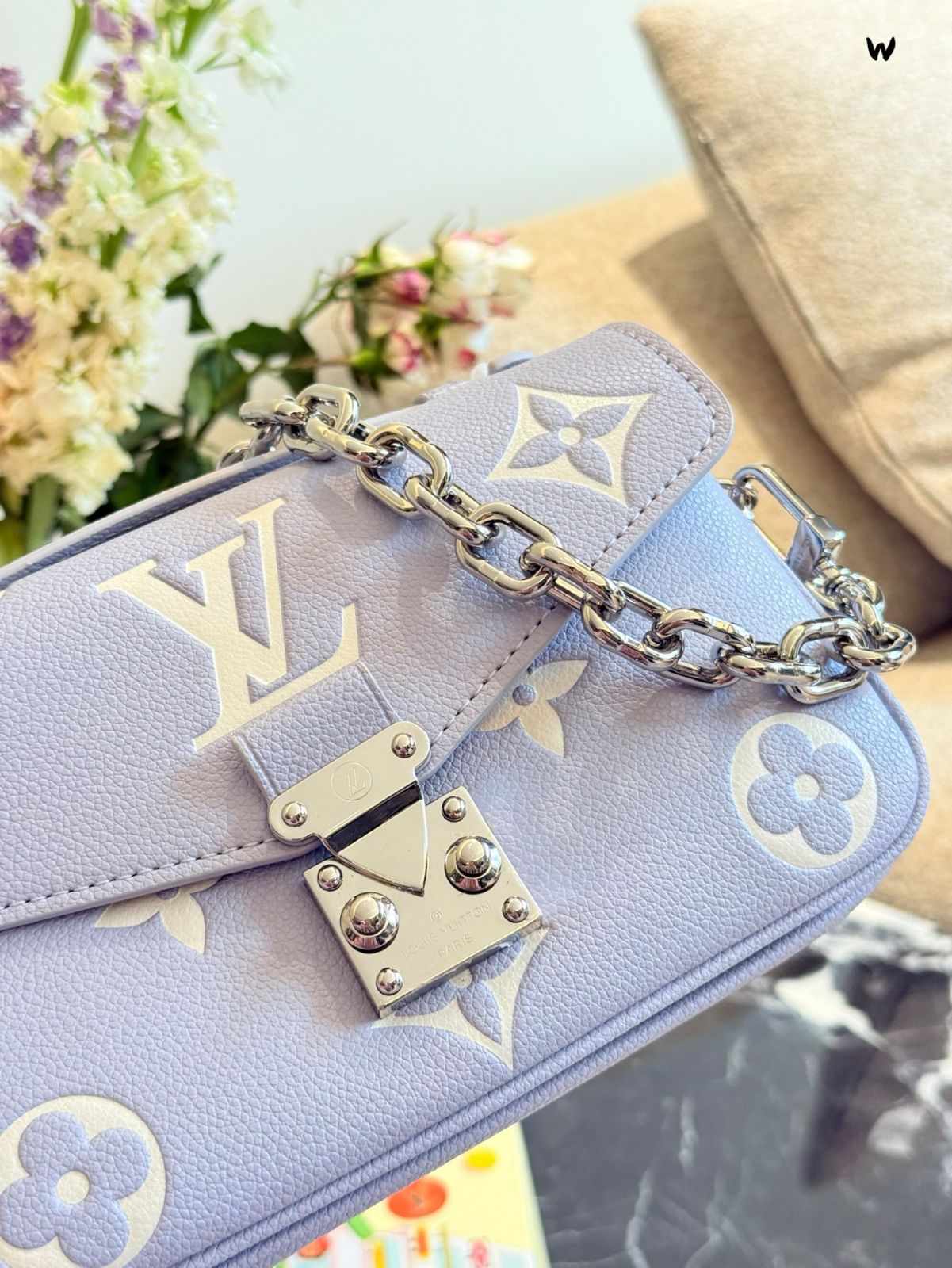 VUITTON