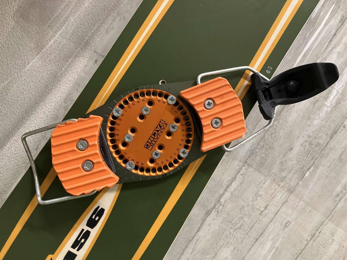 ビンディング付 スノーボード板