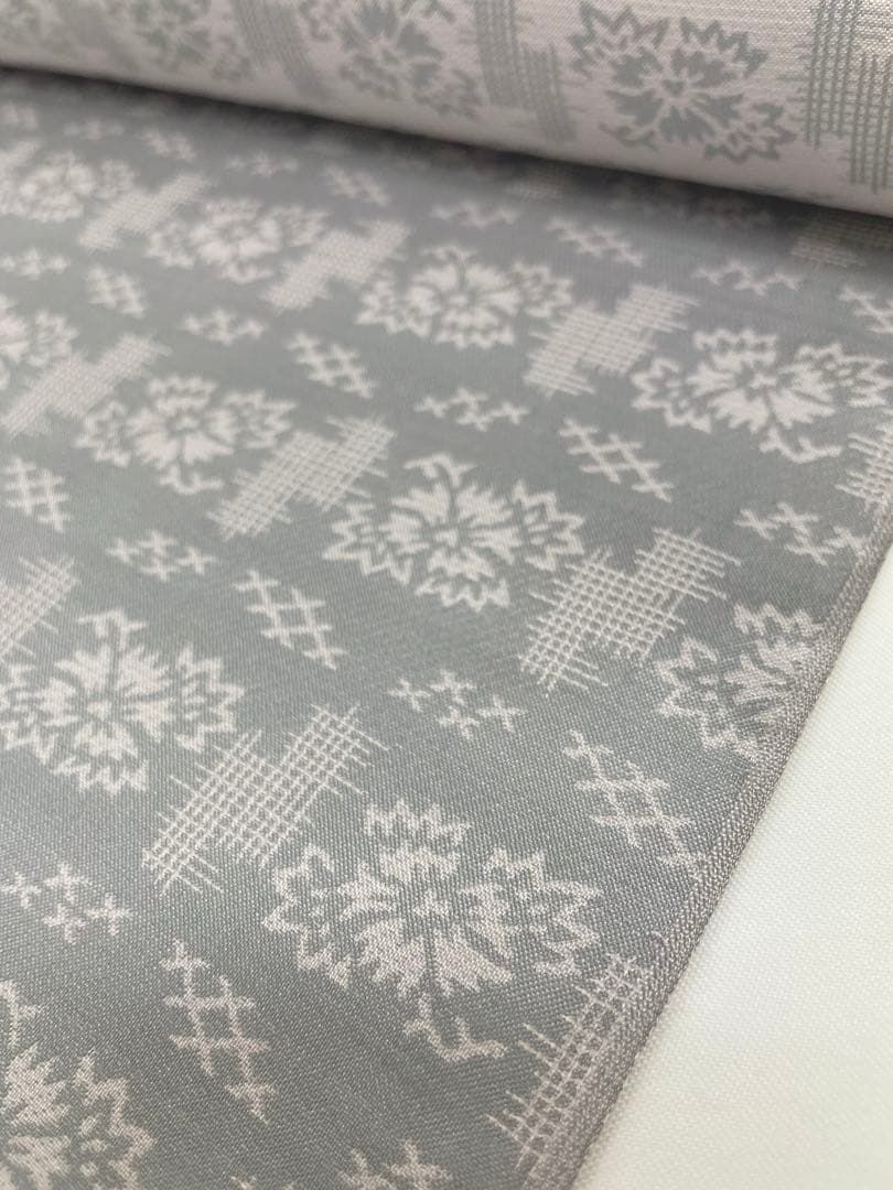 紬 米澤絲織 白根沢 正絹 反物 紬 米澤絲織 白根澤 山形紅花染 正絹 反物 - メルカリ