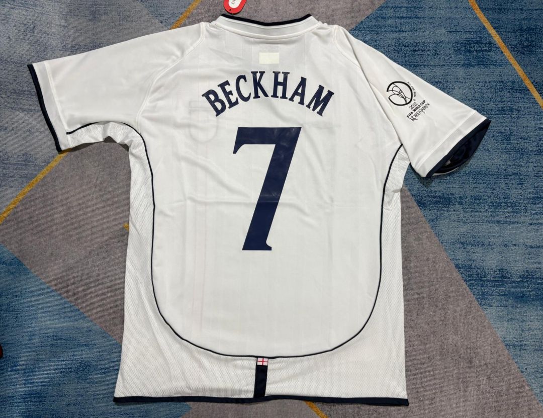 サッカー　半袖 ユニフォーム　イングランド代表　7番 ベッカム　白 イングランド代表 7番 ベッカム 02日韓W杯 ユニフォーム