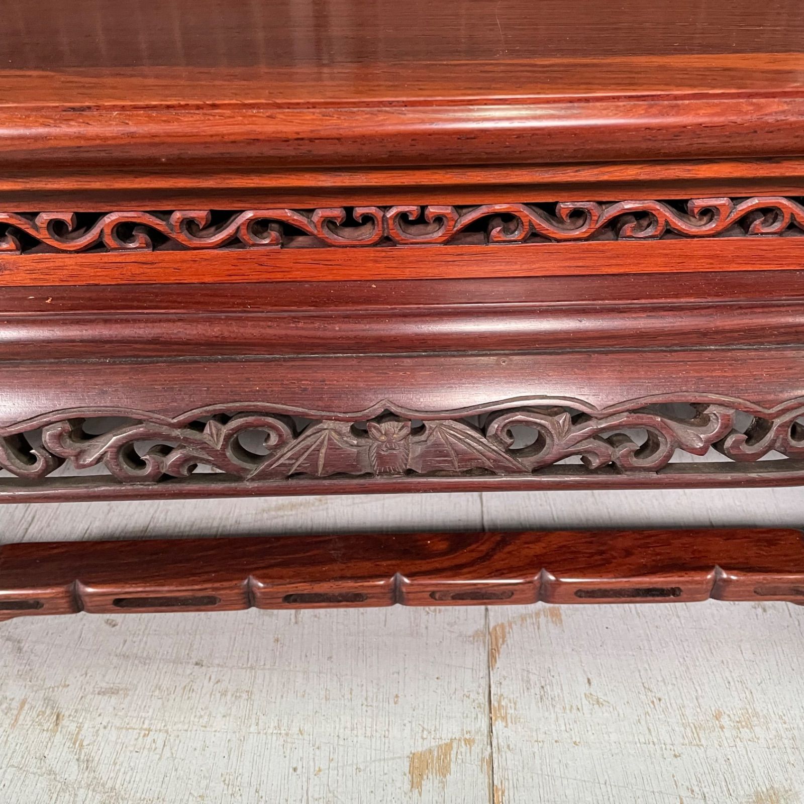 唐木 飾り台 花台 透かし彫り 猫足 古道具 唐木紫檀製 透かし彫り唐草