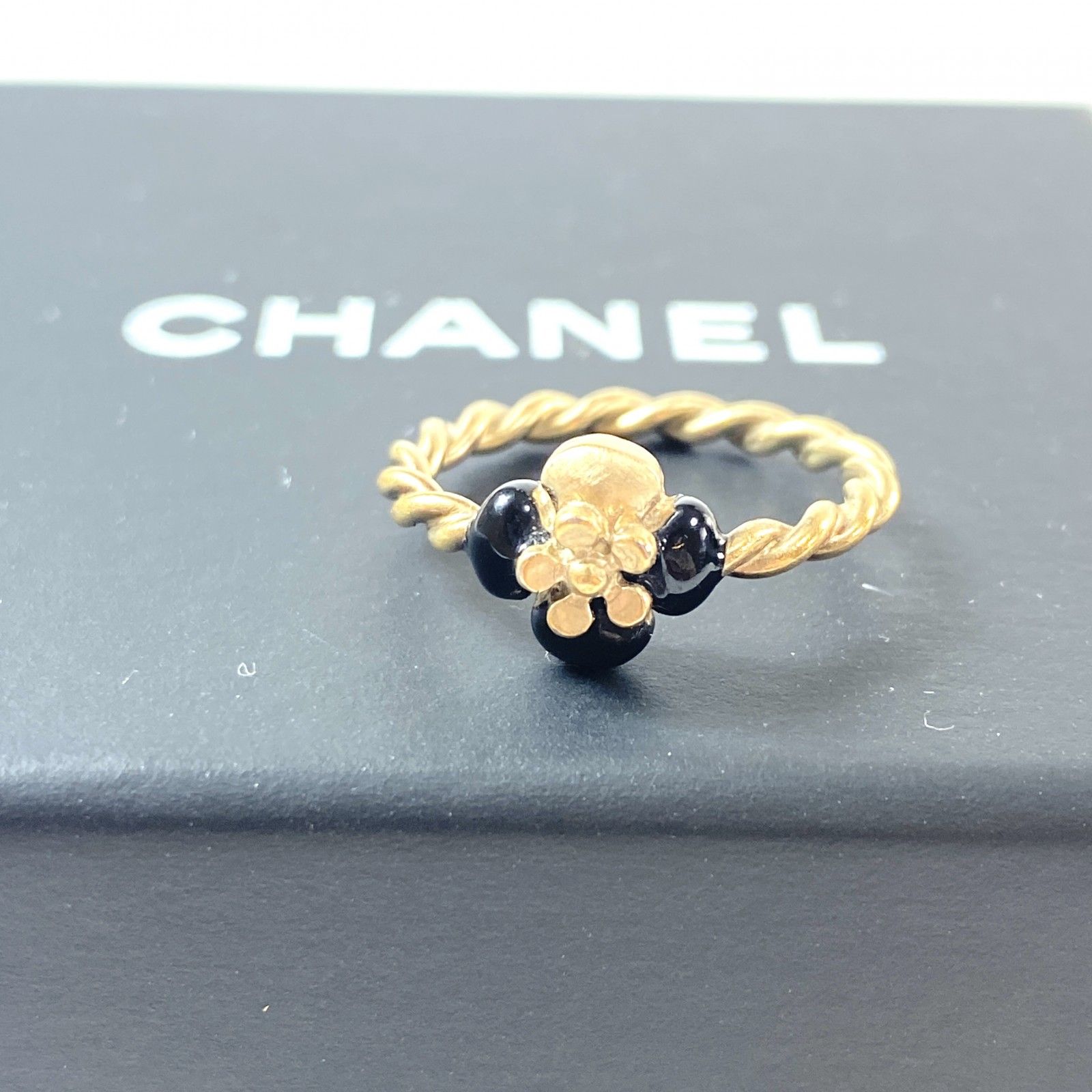 シャネル CHANEL レディース ダブルリング ココマーク カメリア 9号 箱付き