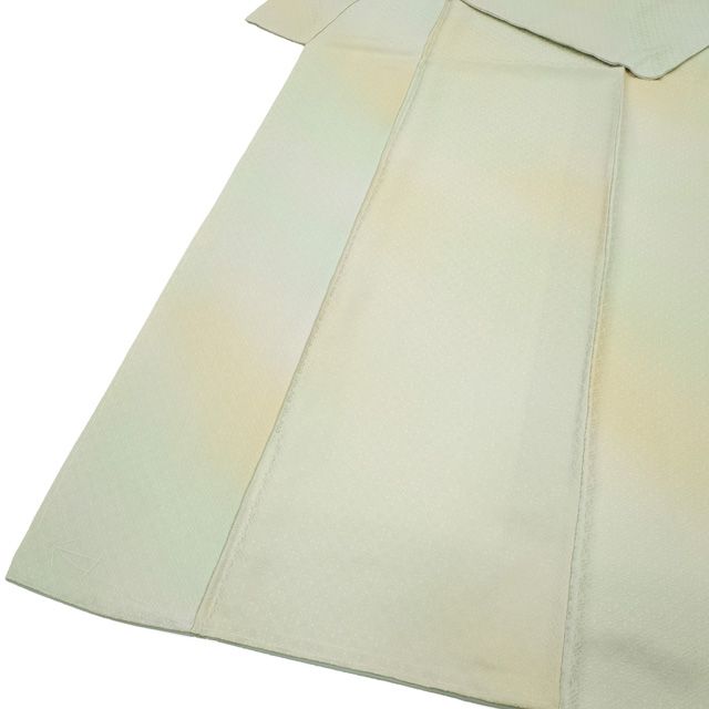 未使用品 小紋 総絞り くすんだ薄緑 綸子 身丈164.5cm 裄丈67cm 新古品】 小紋 着物 袷 未使用 正絹 薄黄緑 薄黄色 グリーン
