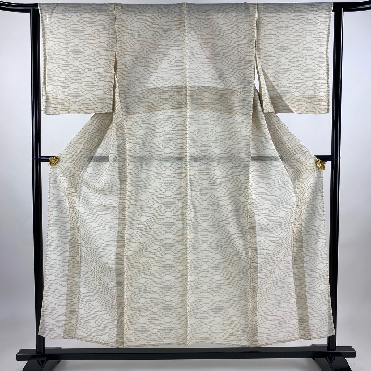 小紋 身丈153.5cm 裄丈63cm かため S 薄物 幾何学 ベージュ 正絹 名品 【 