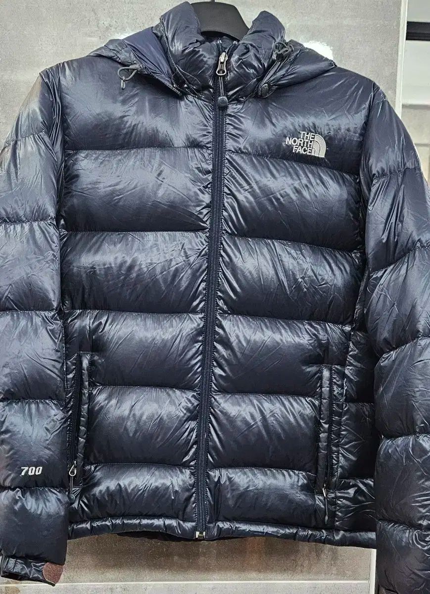 【美品】THE NORTH FACE ダウンベスト ヌプシ 700 ネイビー S 美品 ザノースフェイス NUPTSE ヌプシ 700フィル ダウンベスト - メルカリ