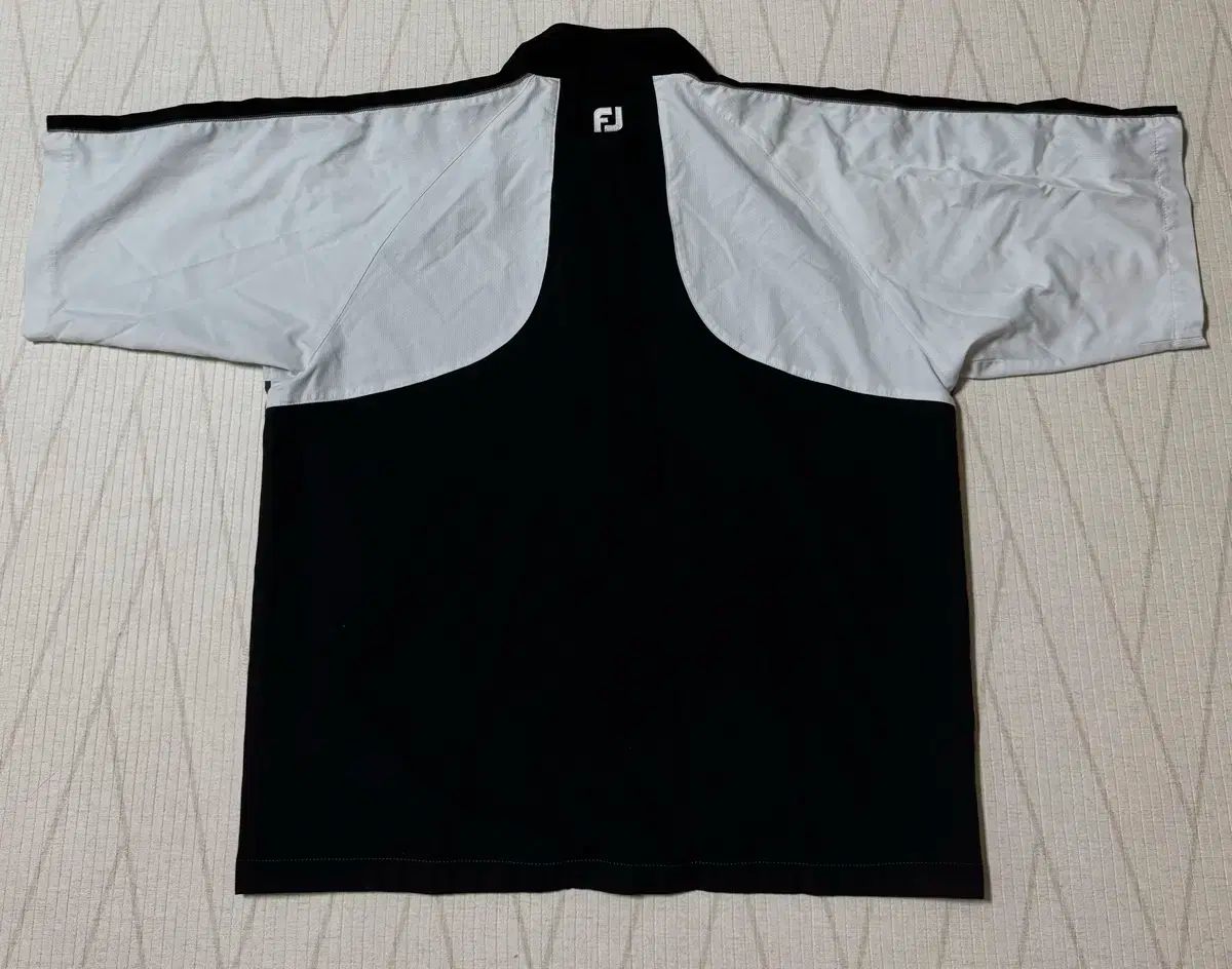 ウィンドブレーカー L