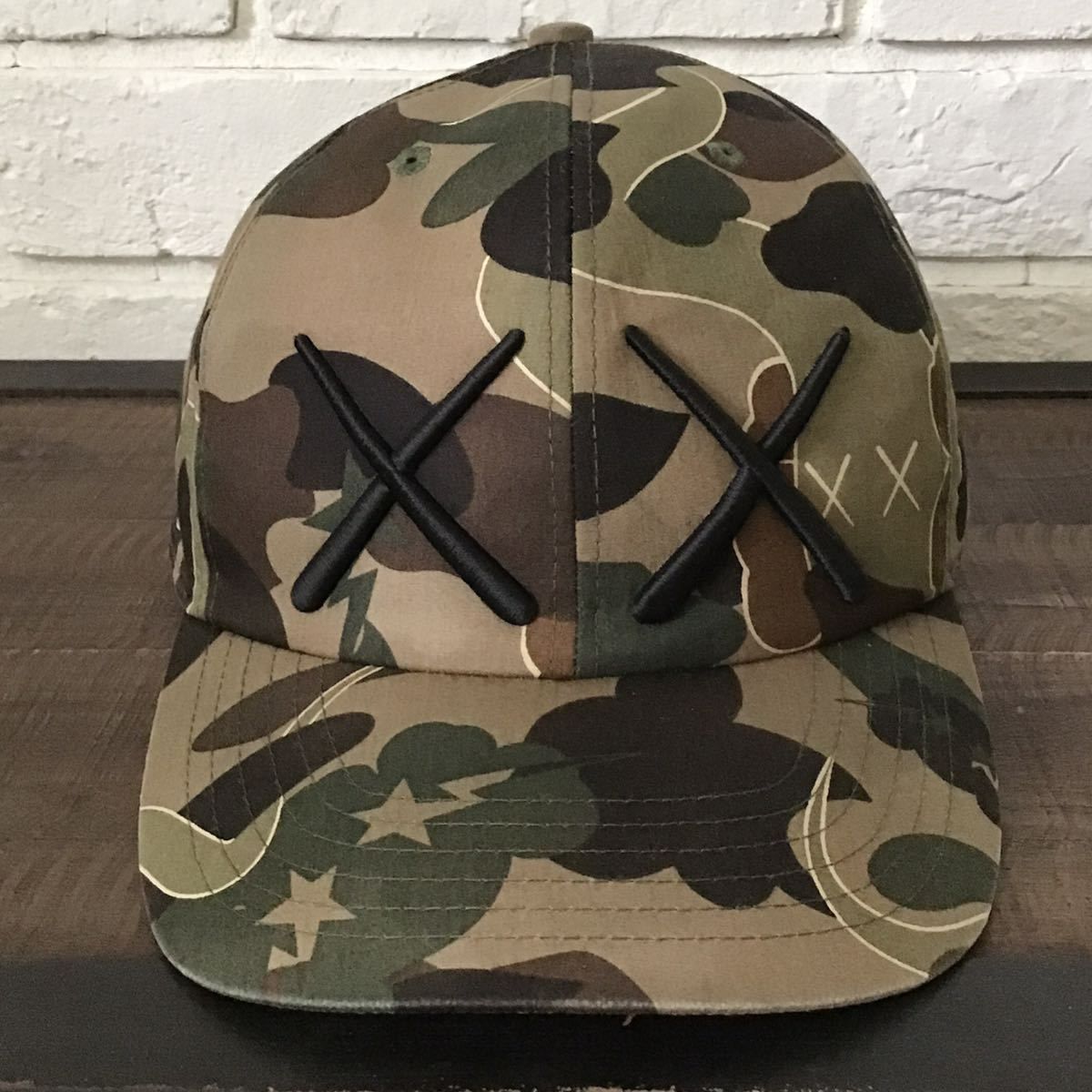 ☆激レア☆ KAWS bendy 1st camo green キャップ Lサイズ a bathing