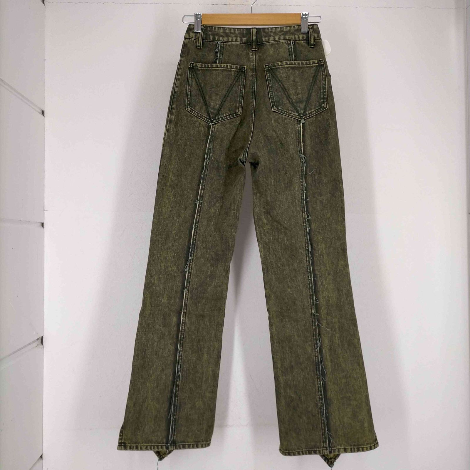 ヴィアヴァンダ viavanda V CUT DENIM PANTS レディース M - メルカリShops