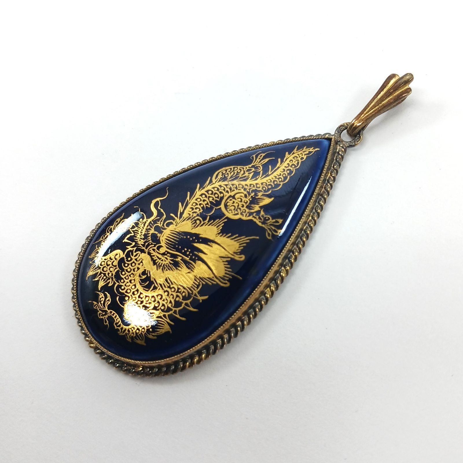 マイセン  コバルト ドラゴン ペンダントトップ マイセン箱入りです マイセン コバルト ドラゴン ペンダントトップ マイセン箱入りです