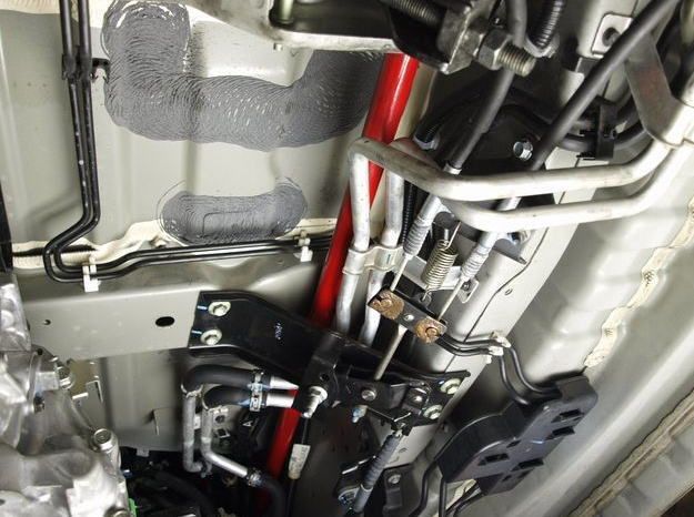 リム 強化トーションバー 28φ E26系NV350キャラバン 2WD 4WD用 TB30