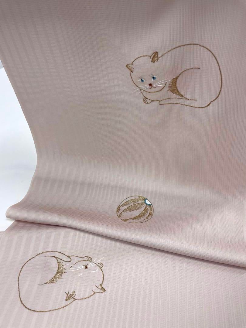 小紋 京刺繍 紋意匠 猫と鞠 節約 灰梅色 正絹 反物 小紋 京刺繍 紋意匠 猫と鞠 節約 灰梅色 正絹 反物