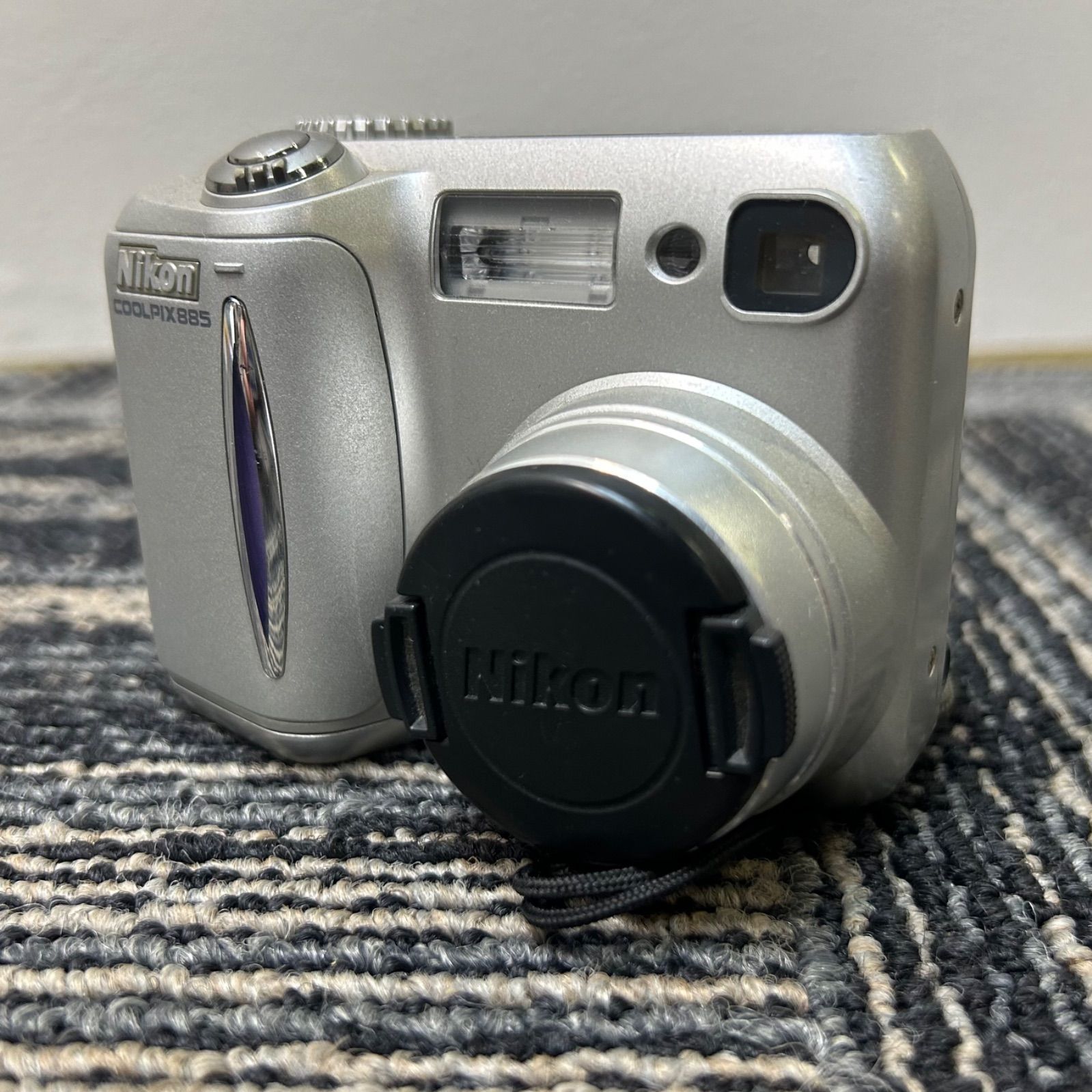 NPA】Nikon ニコン COOLPIX 885 E885 シルバー - メルカリ
