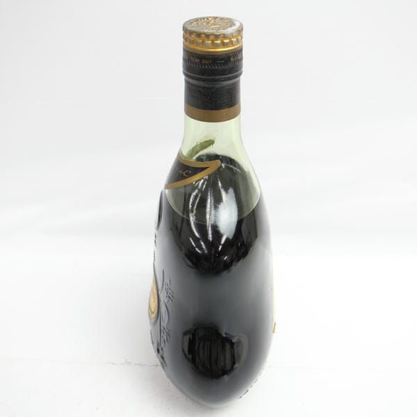 ジャズ ヘネシー XO グリーンボトル（金キャップ） 700ml 古酒•未開栓 Amazon.co.jp: ヘネシーXO 40°700ml 古酒 金キャップ グリーンボトル