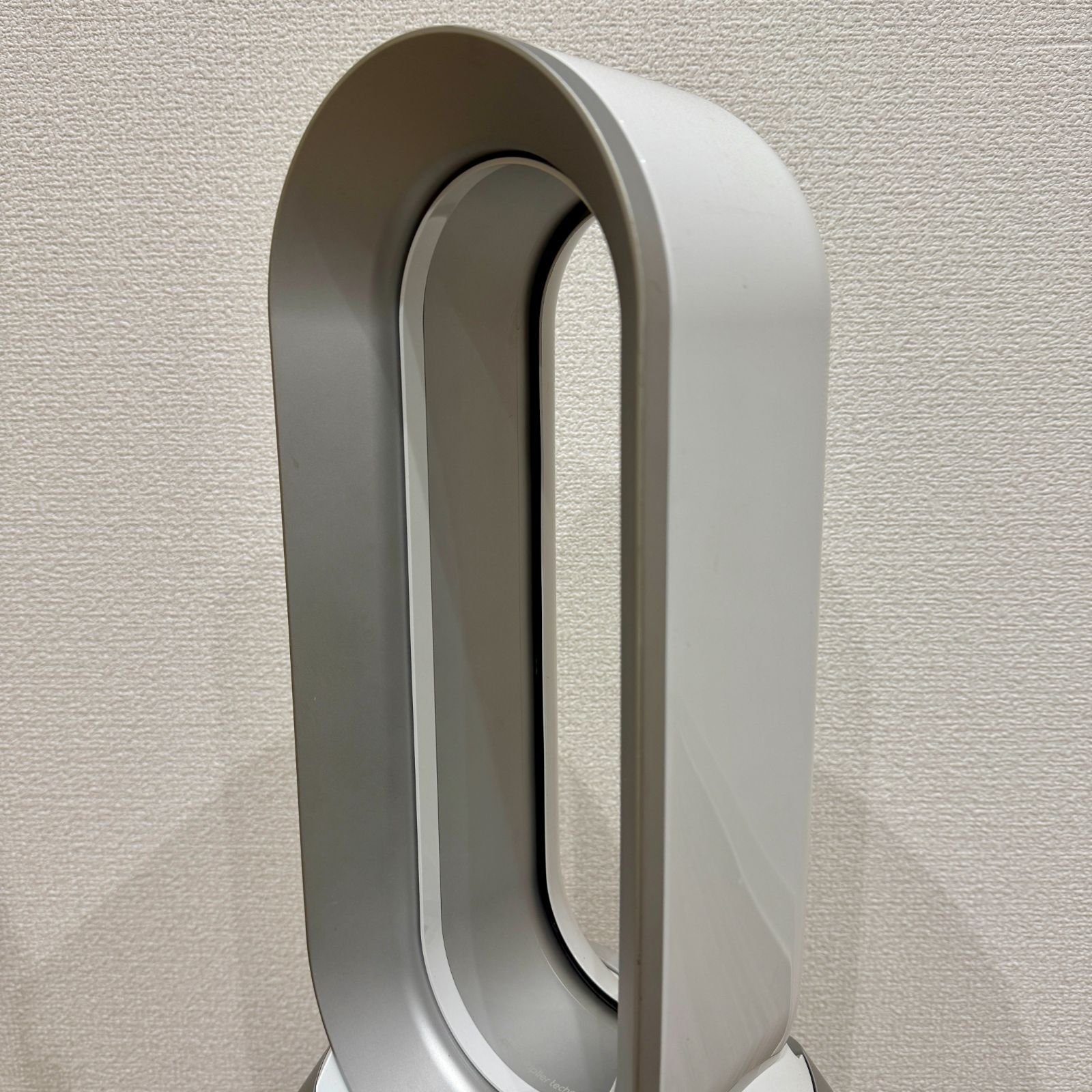 ダイソン 空気清浄機能付ファンヒーター HP01！ リモコン無し Dyson pure hot+cool - メルカリ