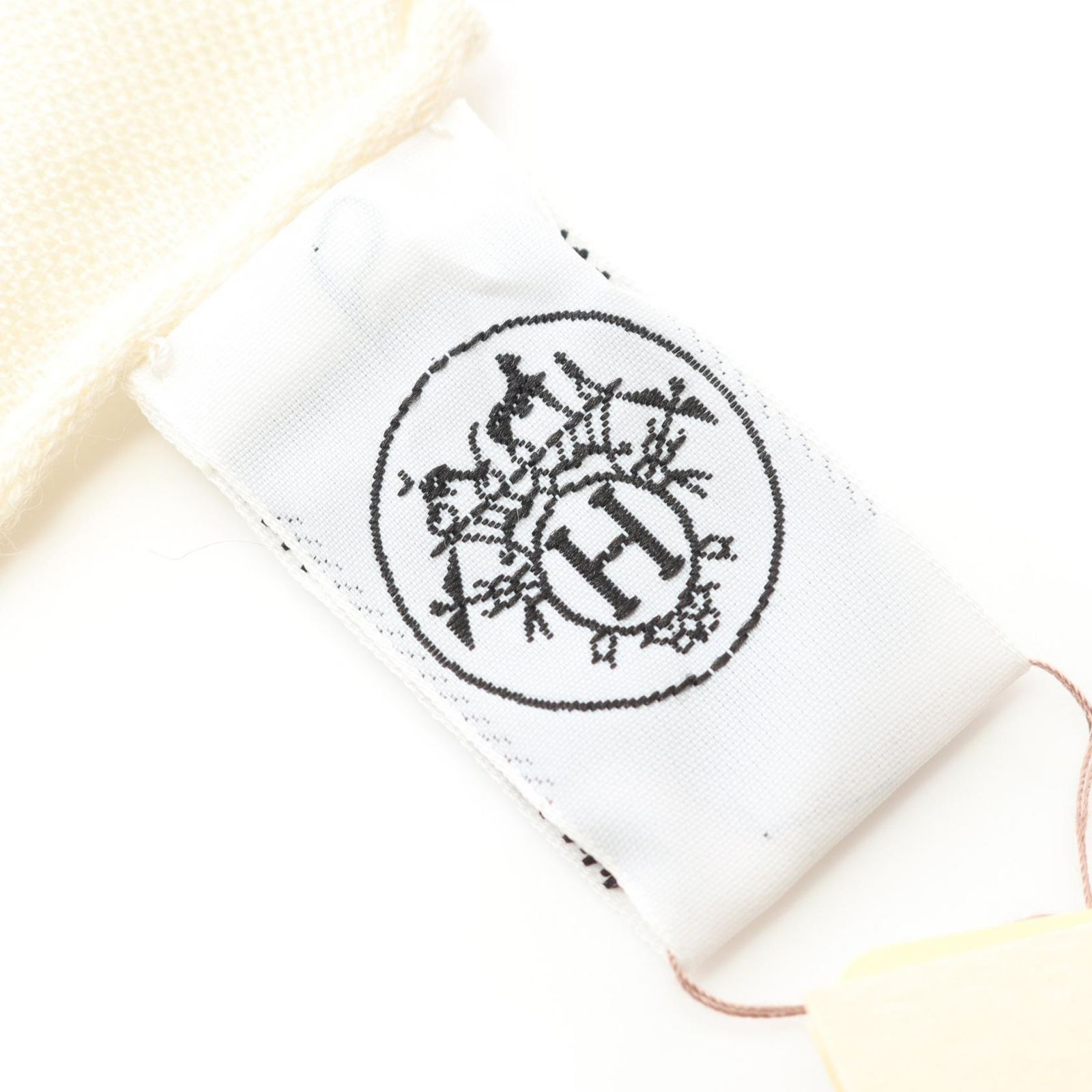 エルメス HERMES ストール ニューリブリス ホワイト シルク ストール