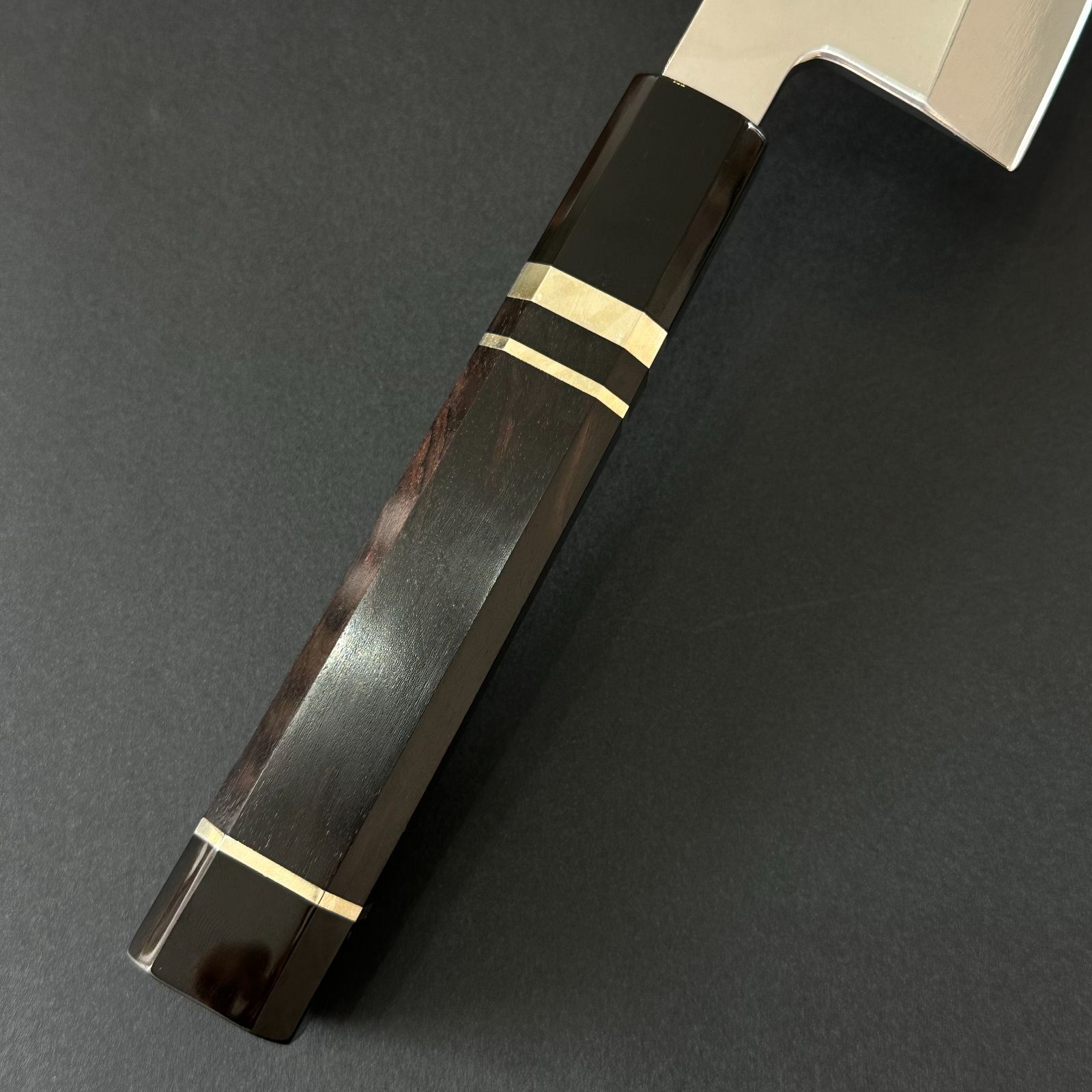 鏡面仕上げ VG10号本焼出刃包丁180mm 黒檀柄八角柄 - メルカリ