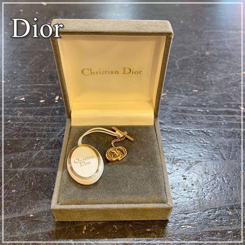 クリスチャンディオール ピンブローチ ゴールド ロゴ タイタック ラペルピン ネクタイピン Christian Dior スカーフ留め 箱付き  タグ付き 装飾品 人気【RU0908-12】 - メルカリ