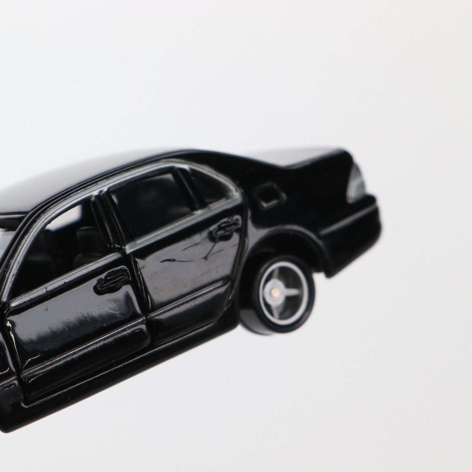 トミカくじ6 オートサロン 1/65 トヨタ セルシオ(ブラック) 完成品