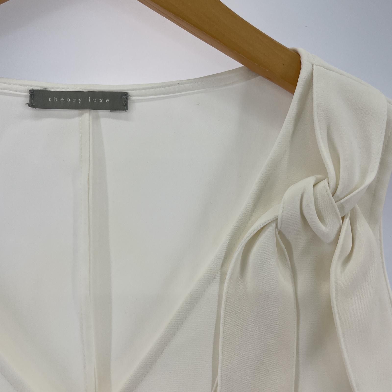 256y*美品 セオリーリュクス theory luxe Vネックブラウス 256y*美品 セオリーリュクス theory luxe Vネックブラウス