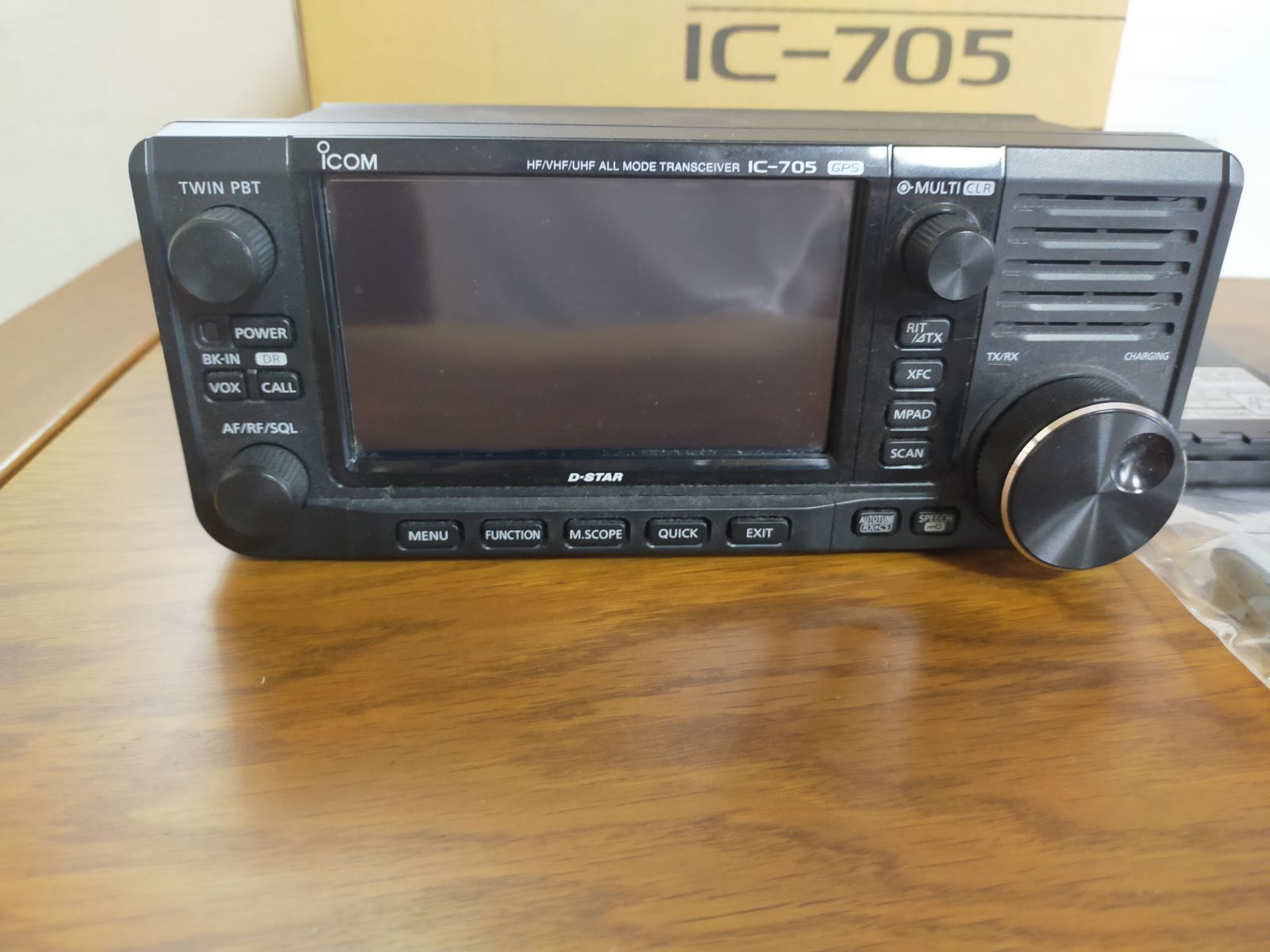 アイコム IC705 HF|VHF|UHF オールモードトランシーバー ICOM