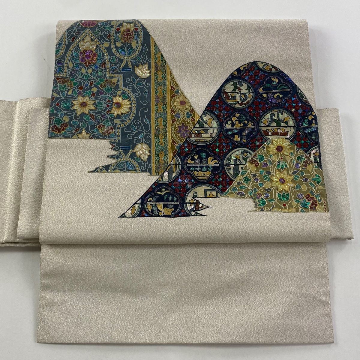 付け帯 秀品 作り帯 草花 山並み 螺鈿 銀通し ベージュ 正絹