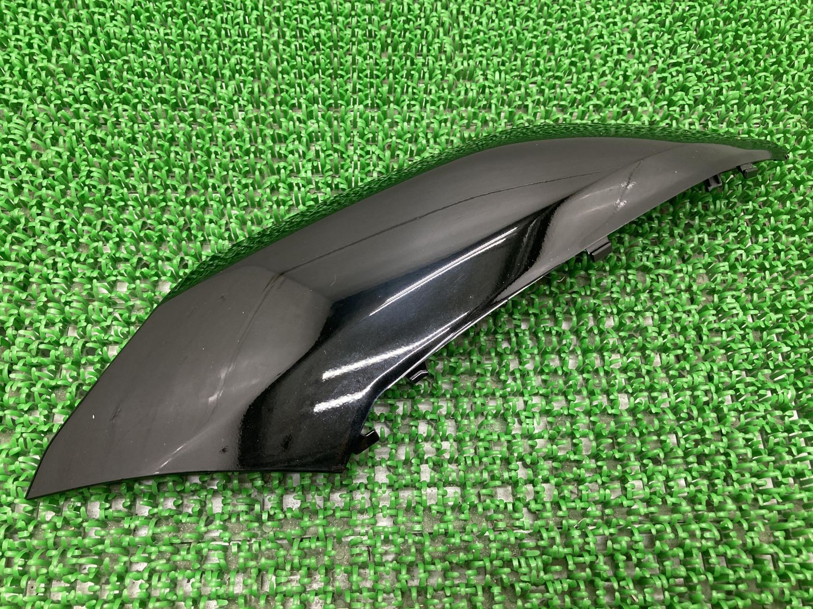 FZ25 タンクカバー 右 在庫有 即納 ヤマハ 純正 新品 バイク 部品 廃盤 在庫有り 即納可 車検 Genuine