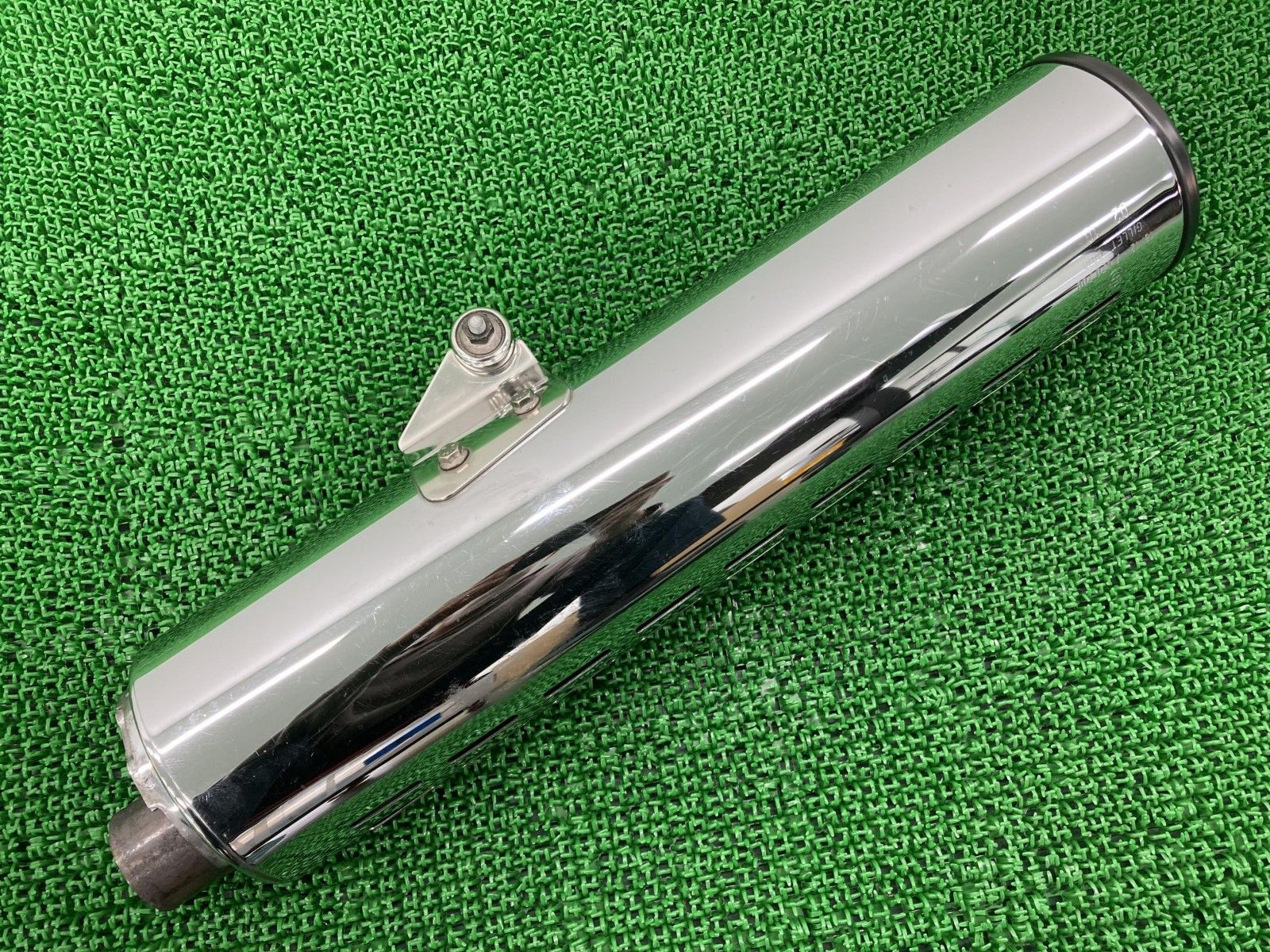 R1150GS サイレンサーマフラー 18.12-7 670 700 WB10415J83ZJ12***  純正 2001年式外し コケキズ無し 品薄 希少品 【中古】 25 R1150GS サイレンサーマフラー 18.12-7 670 700 WB10415J83ZJ12*** BMW