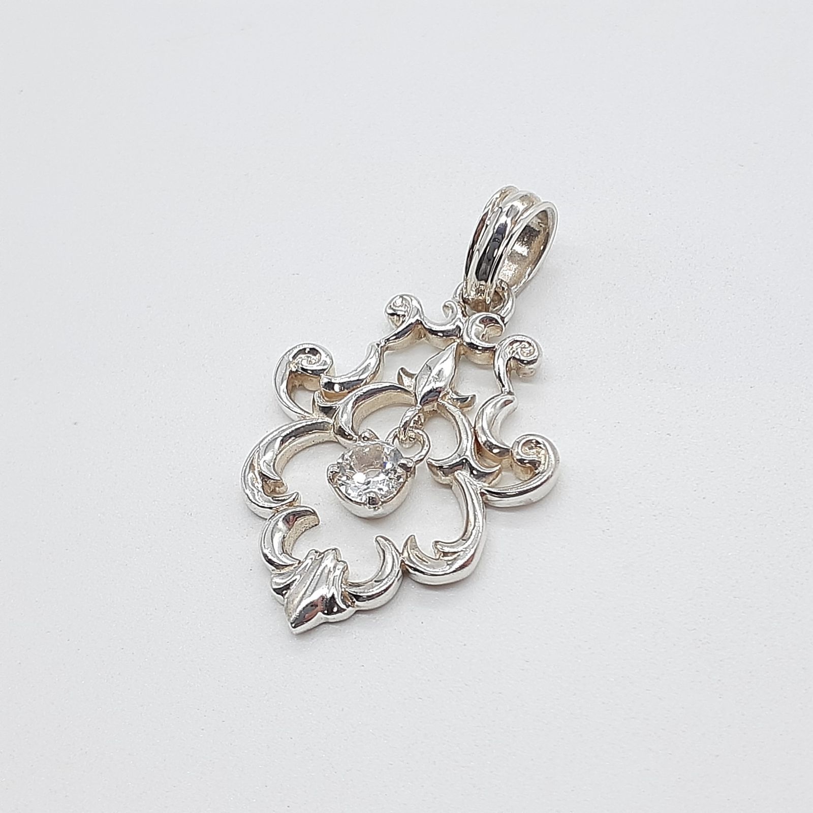 アガット　ペンダントトップ　アラベスク agete アガット ネックレス ペンダントトップ SILVER シルバー