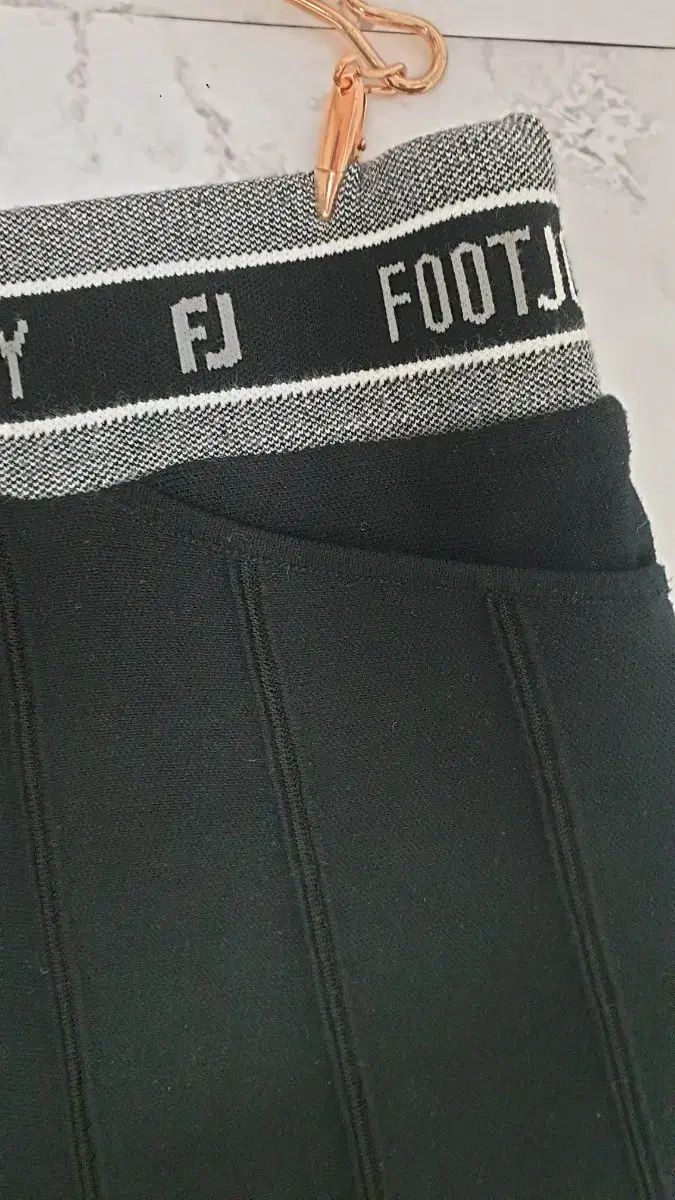 入荷続き！ FootJoy フットジョイ ニットスカート