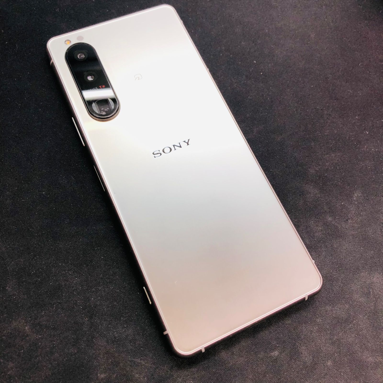 Xperia5iiiドコモシルバー訳あり Xperia5iiiドコモシルバー訳あり - メルカリ