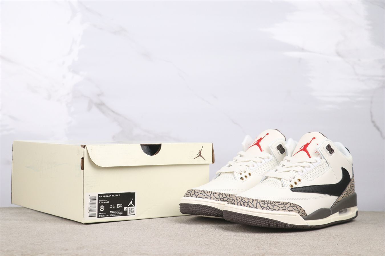 今日特価】ジョーダン（Jordan）136064 - 168 ホワイト