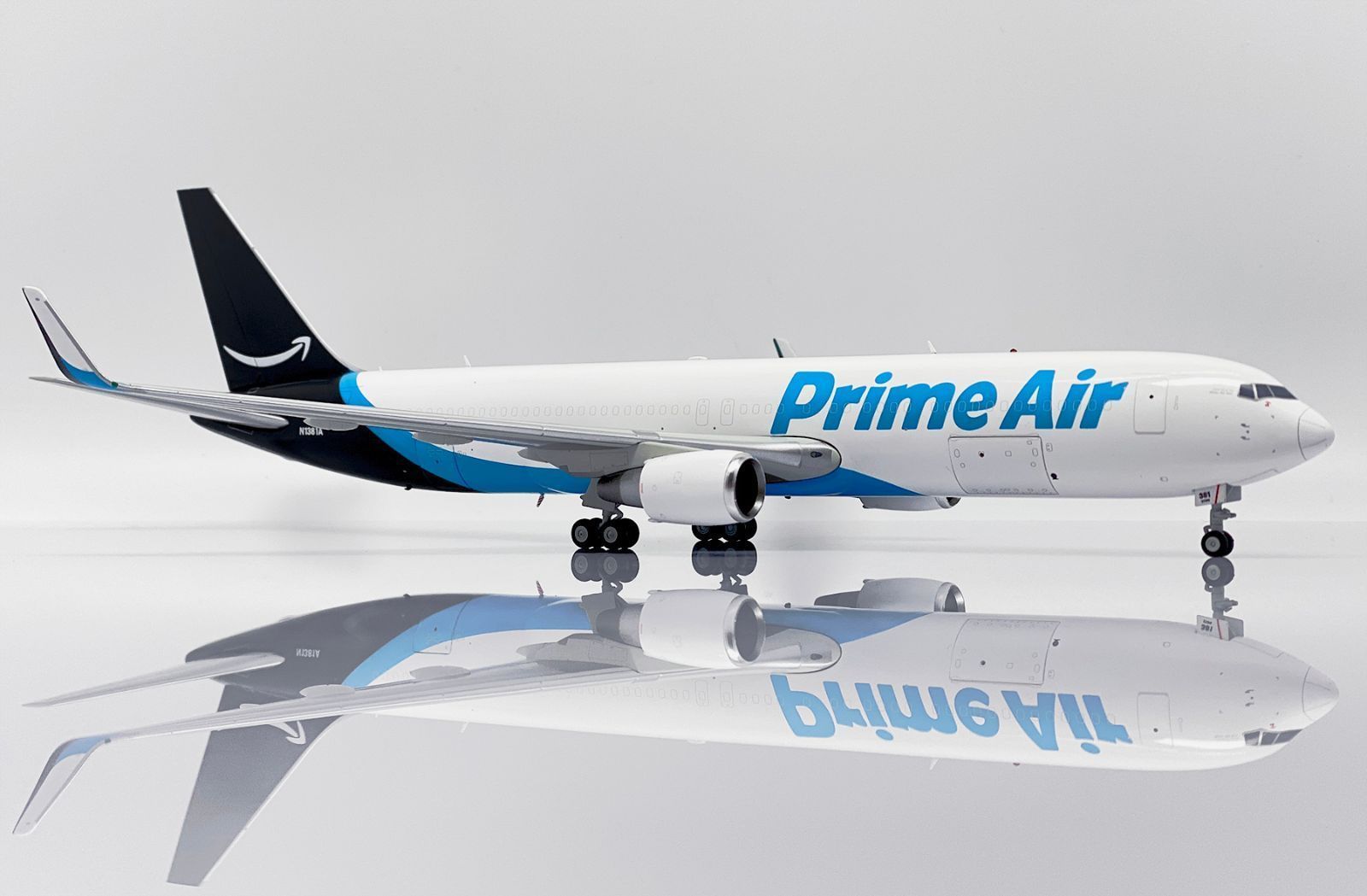 767-300BCF N1381A