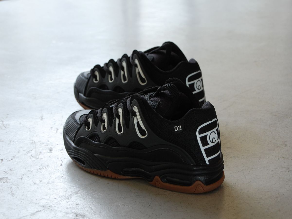 値下げ　OSIRIS D3 US10 新品未使用 OSIRIS D3 2001 Black/Gum オサイラス オールブラック 真っ黒 黒